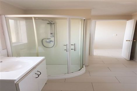 Photo of property in 38 Springs Road, Hornby, Christchurch, 8042