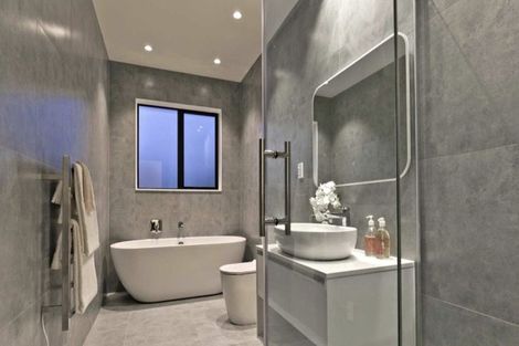 Photo of property in 21 Princes Street, Riverhead, 0820