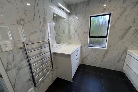 Photo of property in 2/170 Bucklands Beach Road, Bucklands Beach, Auckland, 2012