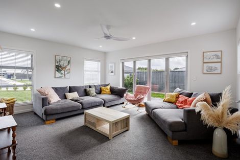 Photo of property in 35 Arihi Crescent, Frimley, Hastings, 4120