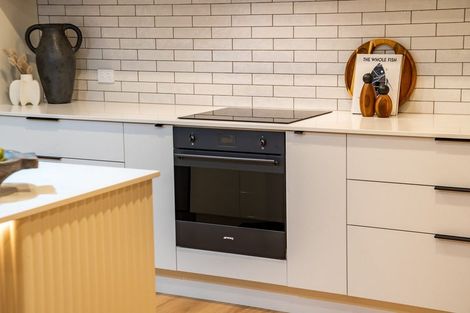 Photo of property in 70a Heretaunga Square, Silverstream, Upper Hutt, 5019