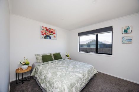 Photo of property in 6 Ivy Lane, Kelvin Grove, Palmerston North, 4414
