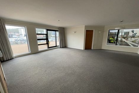Photo of property in Endeavour Apartments, 125u6 Thorndon Quay, Pipitea, Wellington, 6011