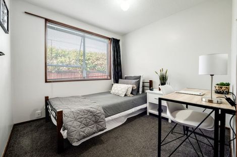 Photo of property in 18 Heaphy Place, Casebrook, Christchurch, 8051