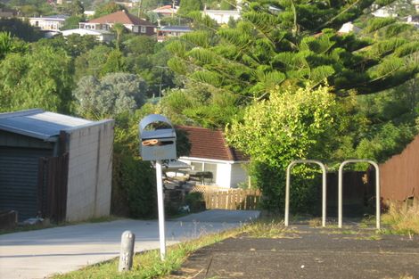 Photo of property in 1/18 Orton Street, Glenfield, Auckland, 0627