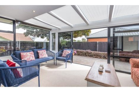 Photo of property in 8 Herbs Place, Cashmere, Christchurch, 8022