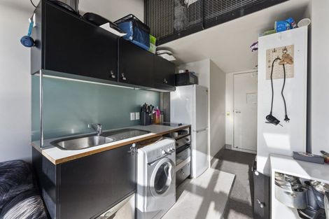 Photo of property in Urbane Apartments, 31/29 Webb Street, Mount Cook, Wellington, 6011