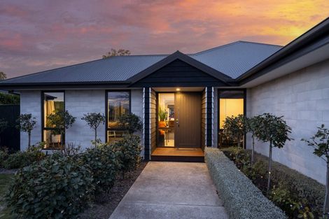 Photo of property in 67 Willowside Place, Amberley, 7410