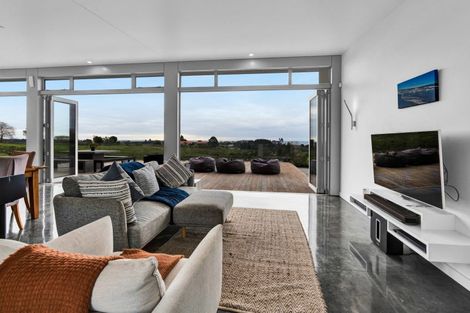 Photo of property in 11 Wilson Road, Urenui, 4375