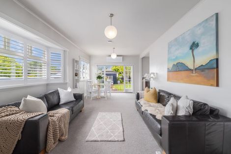 Photo of property in 15 Aorangi Road, Bryndwr, Christchurch, 8053