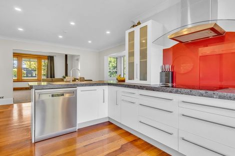 Photo of property in 1106 Caroline Road, Mayfair, Hastings, 4122