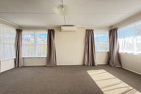 Photo of property in 20 Mark Avenue, Paparangi, Wellington, 6037