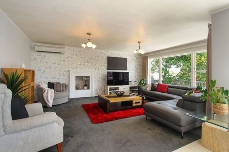 Photo of property in 15 Laurelwood Avenue, Pukekohe, 2120