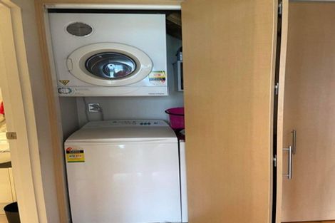 Photo of property in Sanctum Apartment, 10 Ebor Street, Te Aro, Wellington, 6011