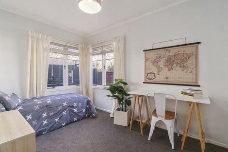 Photo of property in 69 Kervil Avenue, Te Atatu Peninsula, Auckland, 0610