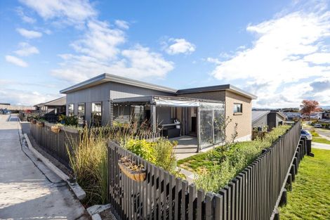 Photo of property in 881a Whangaparaoa Road, Manly, 0930