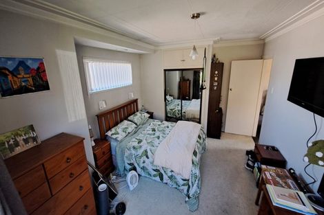 Photo of property in 37 Hocken Street, Kenmure, Dunedin, 9011