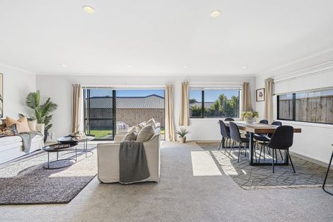 Photo of property in 11 Wilton Street, Westown, New Plymouth, 4310