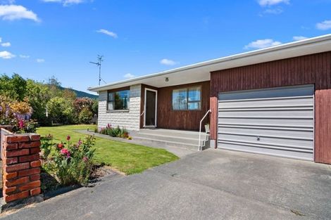 Photo of property in 1/1 Byron Place, Stoke, Nelson, 7011