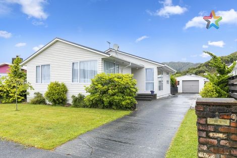 Photo of property in 9 Kerepehi Grove, Wainuiomata, Lower Hutt, 5014