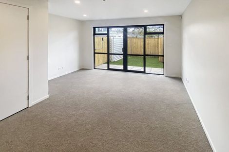 Photo of property in 4/18 Graham Avenue, Te Atatu Peninsula, Auckland, 0610