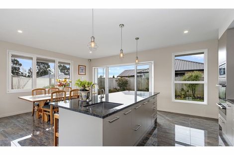 Photo of property in 1 Merlewood Road, Prebbleton, 7604