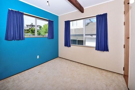 Photo of property in 3 Moera Place, Stanmore Bay, Whangaparaoa, 0932