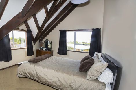 Photo of property in 3 Maclaurin Street, Dannevirke, 4930