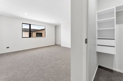 Photo of property in 147a Bucklands Beach Road, Bucklands Beach, Auckland, 2012