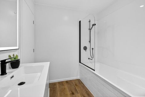 Photo of property in 14/16 Mahara Avenue, Birkenhead, Auckland, 0626