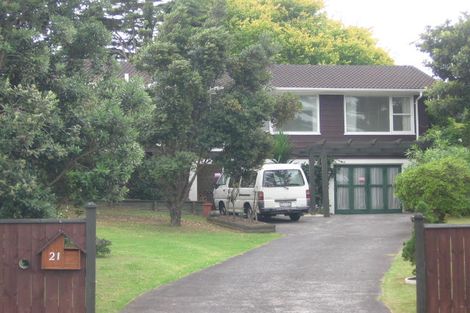 Photo of property in 21 Ramillies Place, Glenfield, Auckland, 0629