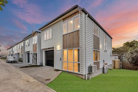 Photo of property in 17f Prictor Street, Papakura, 2110