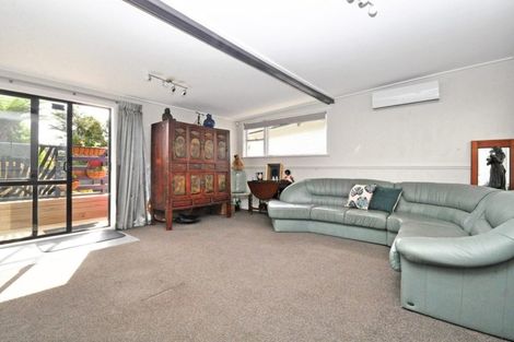 Photo of property in 14 Konini Road, Titirangi, Auckland, 0604