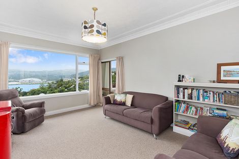 Photo of property in 105 Larnach Road, Vauxhall, Dunedin, 9013