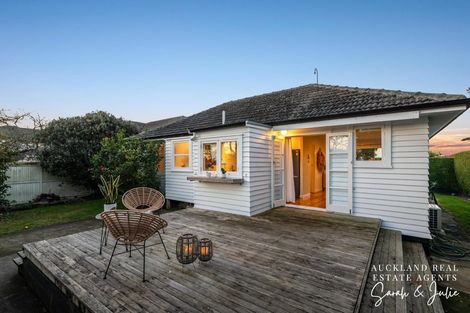 Photo of property in 422a Old Te Atatu Road, Te Atatu Peninsula, Auckland, 0610