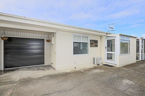 Photo of property in 2/69 Meeanee Road, Taradale, Napier, 4112