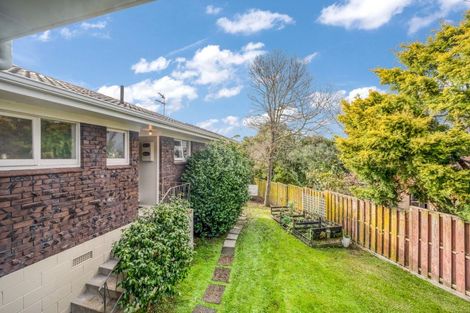Photo of property in 32 Harford Place, Pakuranga Heights, Auckland, 2010