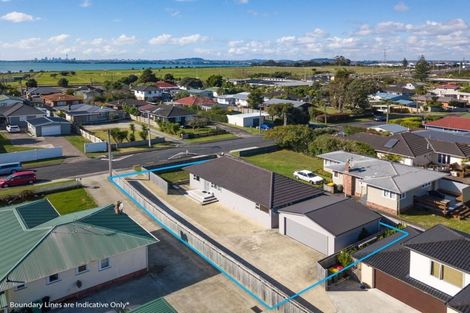 Photo of property in 16a Karamu Street, Te Atatu Peninsula, Auckland, 0610