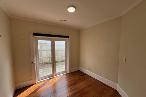 Photo of property in 28 Bridge Street, Rongotai, Wellington, 6022