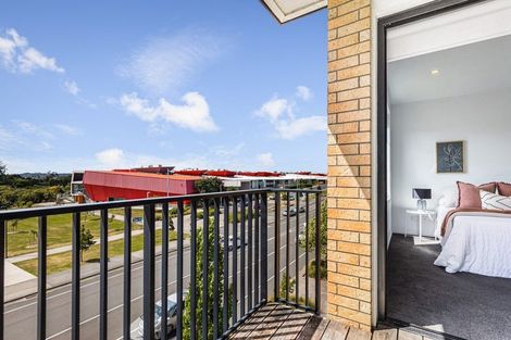 Photo of property in 204/77 Hobsonville Point Road, Hobsonville, Auckland, 0616