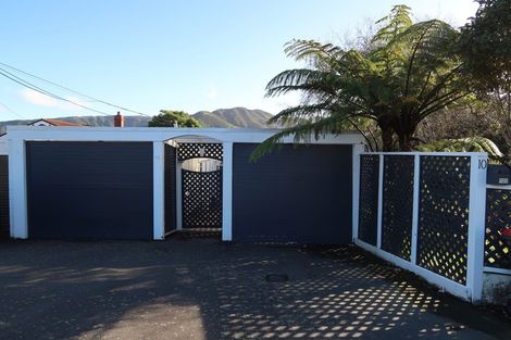 Photo of property in 10 Lucknow Terrace, Khandallah, Wellington, 6035