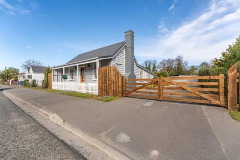 Photo of property in 136 Talbot Street, Geraldine, 7930
