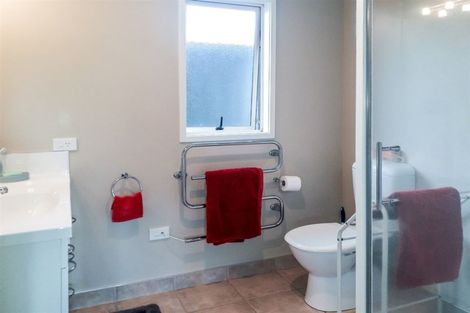 Photo of property in 18 Blythfield Place, Taradale, Napier, 4112