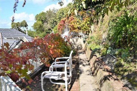 Photo of property in 47 Garden Road, Northland, Wellington, 6012