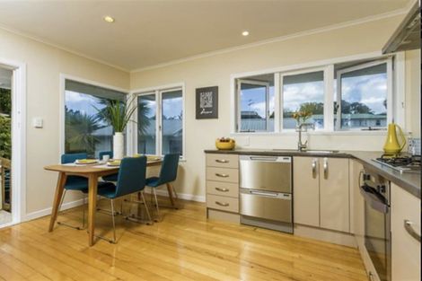 Photo of property in 14 Cassino Street, Bayswater, Auckland, 0622