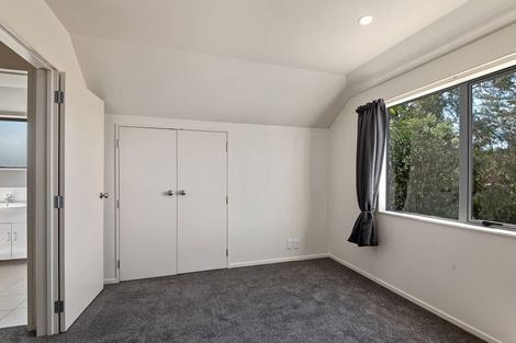 Photo of property in 3/28 Holiday Road, Stanmore Bay, Whangaparaoa, 0932