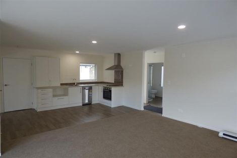 Photo of property in 28u3 Heath Street, Saint Andrews, Hamilton, 3200