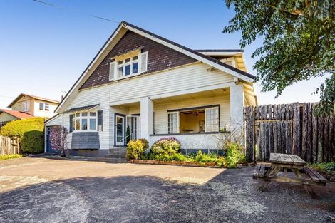 Photo of property in 4 Kitchener Terrace, Moturoa, New Plymouth, 4310