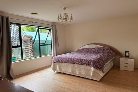 Photo of property in 18 Shaftesbury Street, Avonhead, Christchurch, 8042