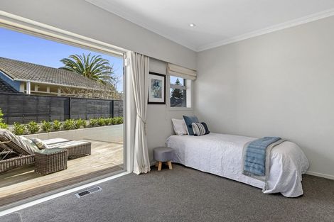 Photo of property in 67 Braid Road, St Andrews, Hamilton, 3200